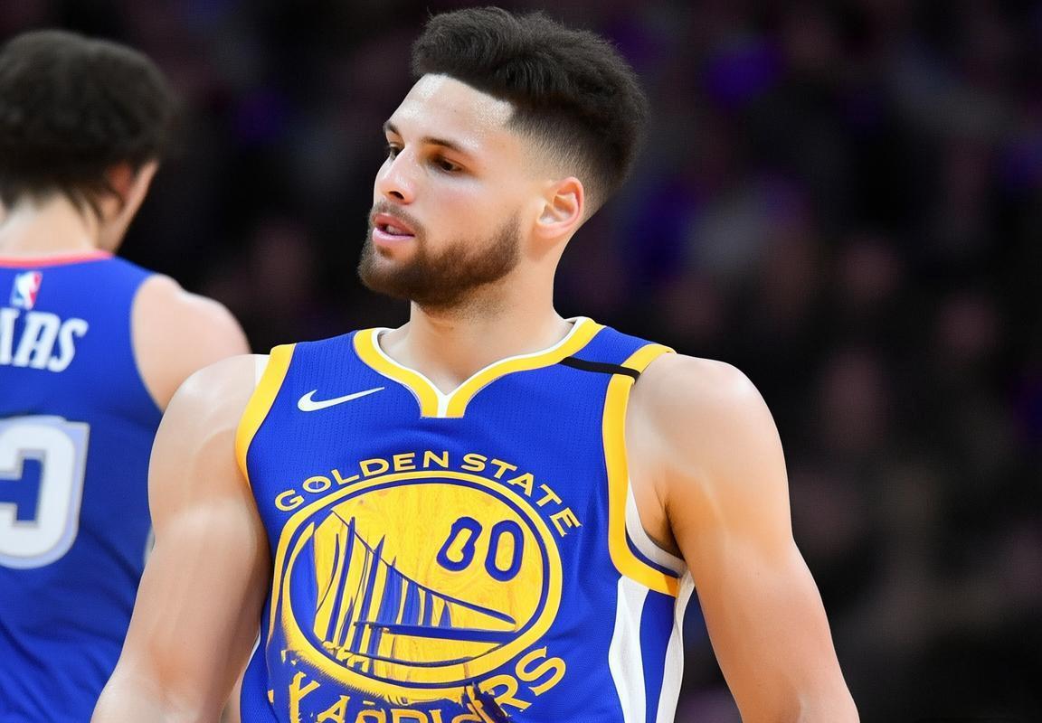 湖人金州勇士队阵容调整，卢卡·东契奇盛赞詹姆斯为联盟标杆